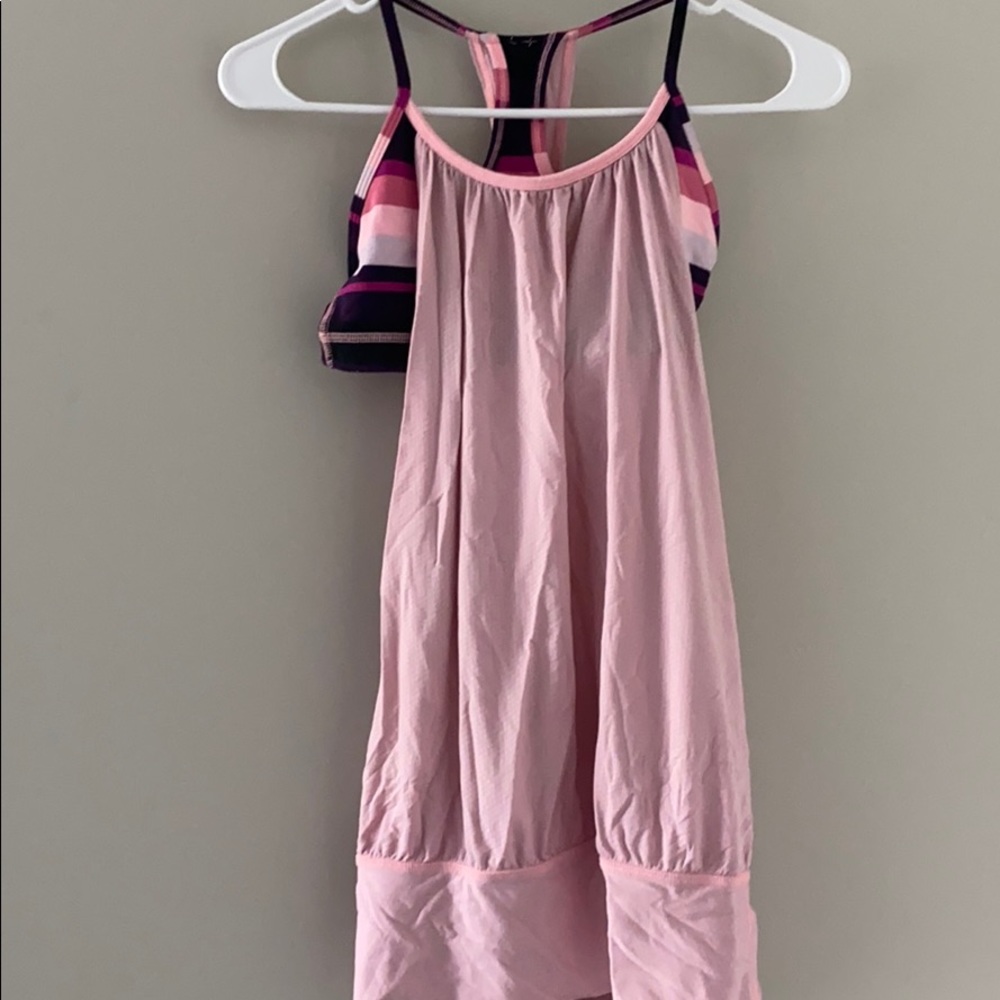 Lululemon tank with built in bra